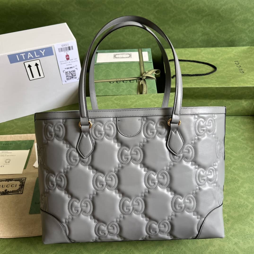 Gvc*1 GG Matelassé Leather Medium Tote Bag 631685 Replica