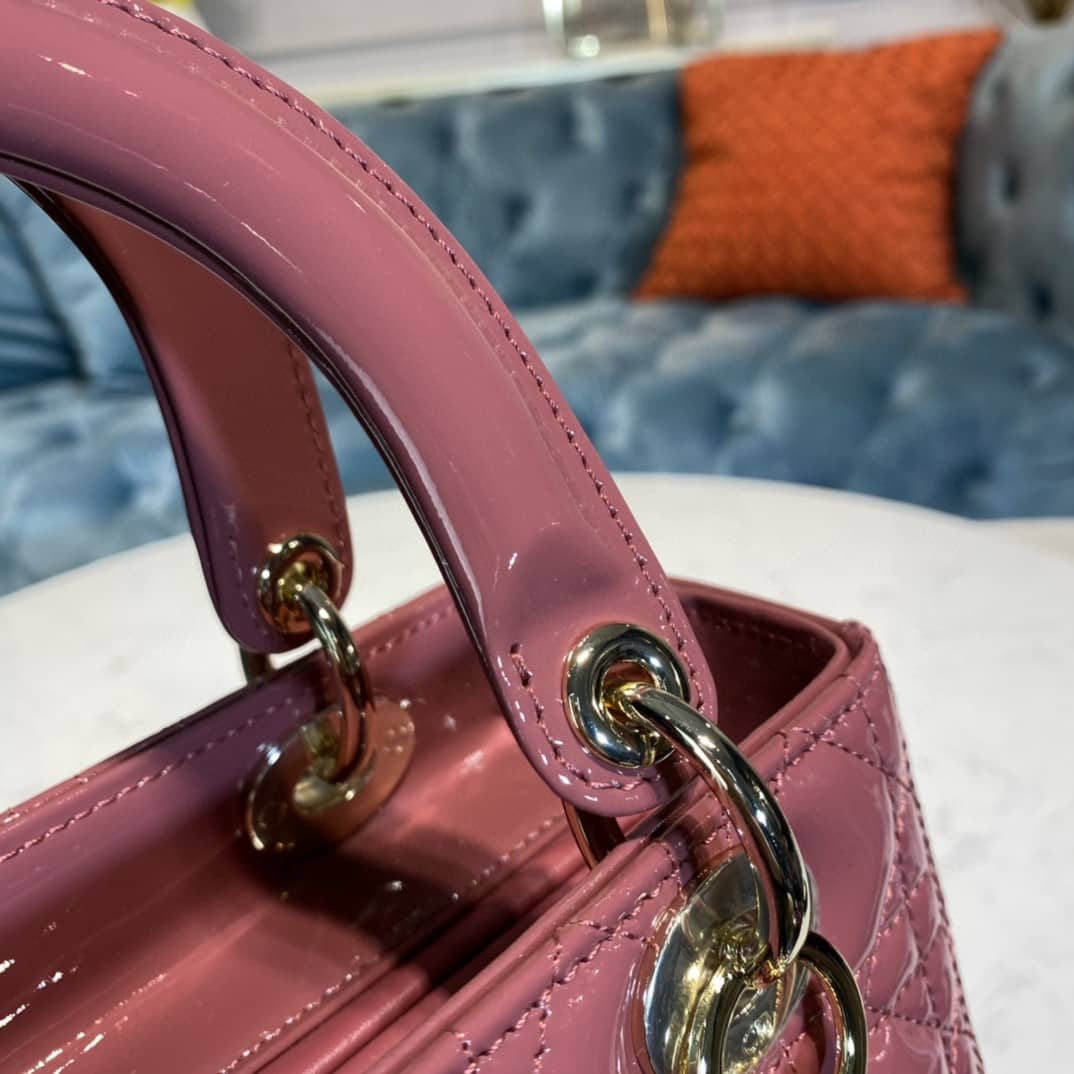 Chr1st1an D10r Lady D10r 24CM Replica Bag