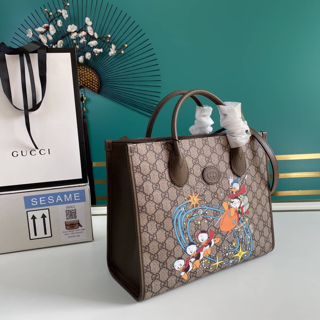 Gvc*1 x Disney Donald Duck Tote Replica 648134
