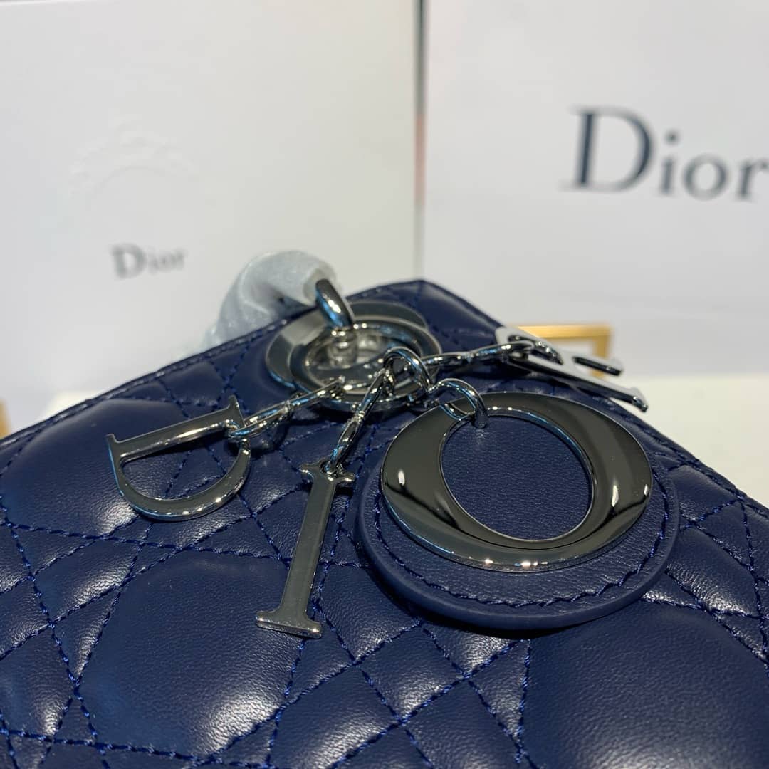 Chr1st1an D10r Lady D10r 17CM Replica Bag