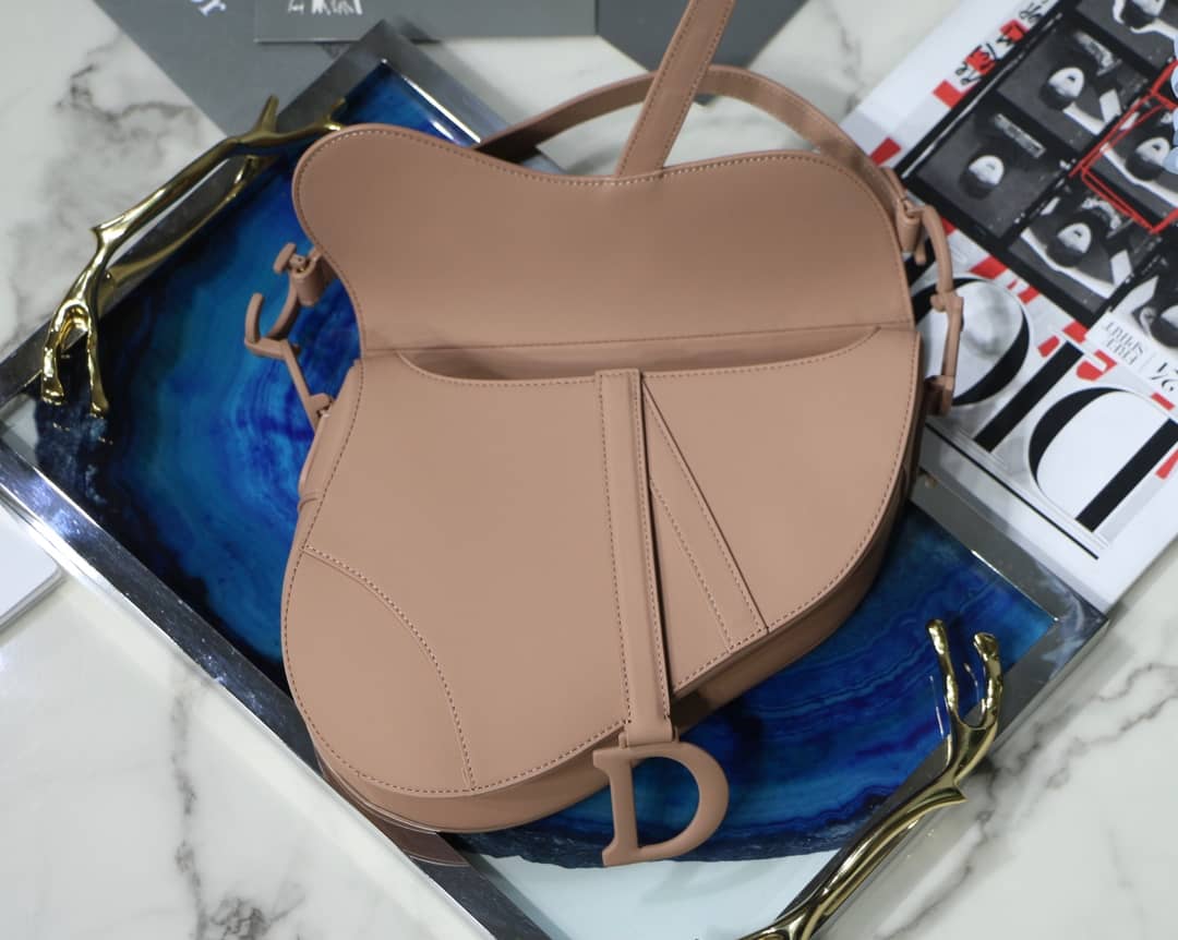 Best Replica Chr1st1an D10r 25CM Replica Saddle Bag(ColaReps)