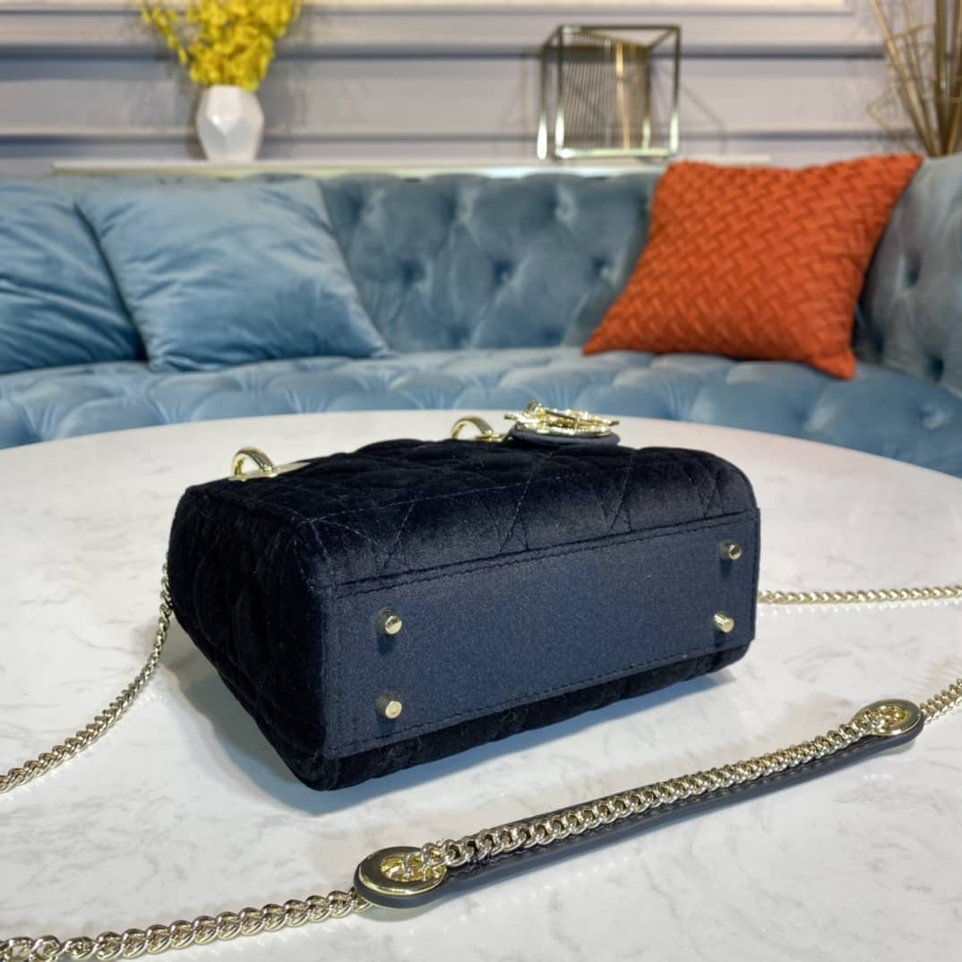 Chr1st1an D10r Lady 17CM Replica Bag
