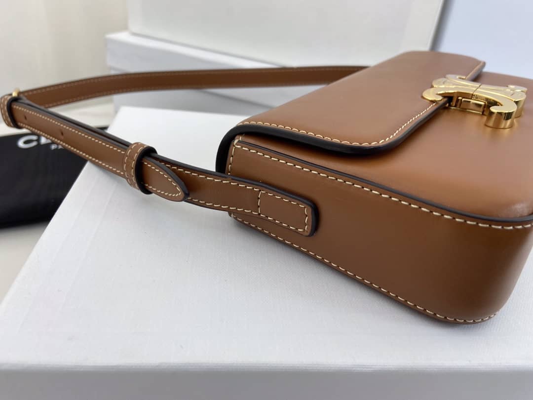 Ce1i*e Bag Dupe Triomphe Teen 20CM Replica Handbag