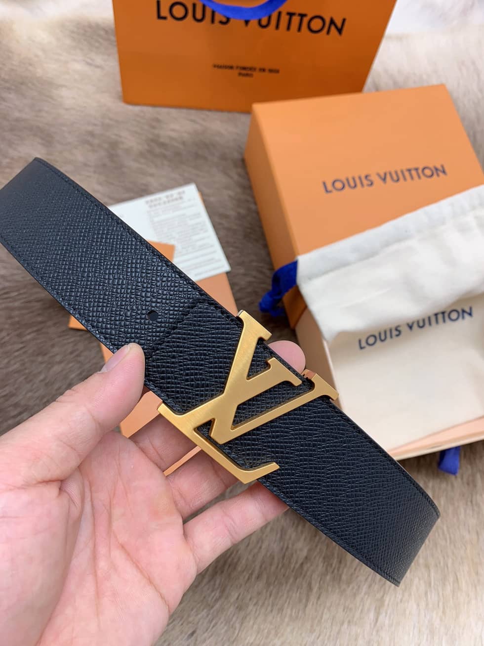 Replica L0vis Vvtt0n Buckle Belt 40mm