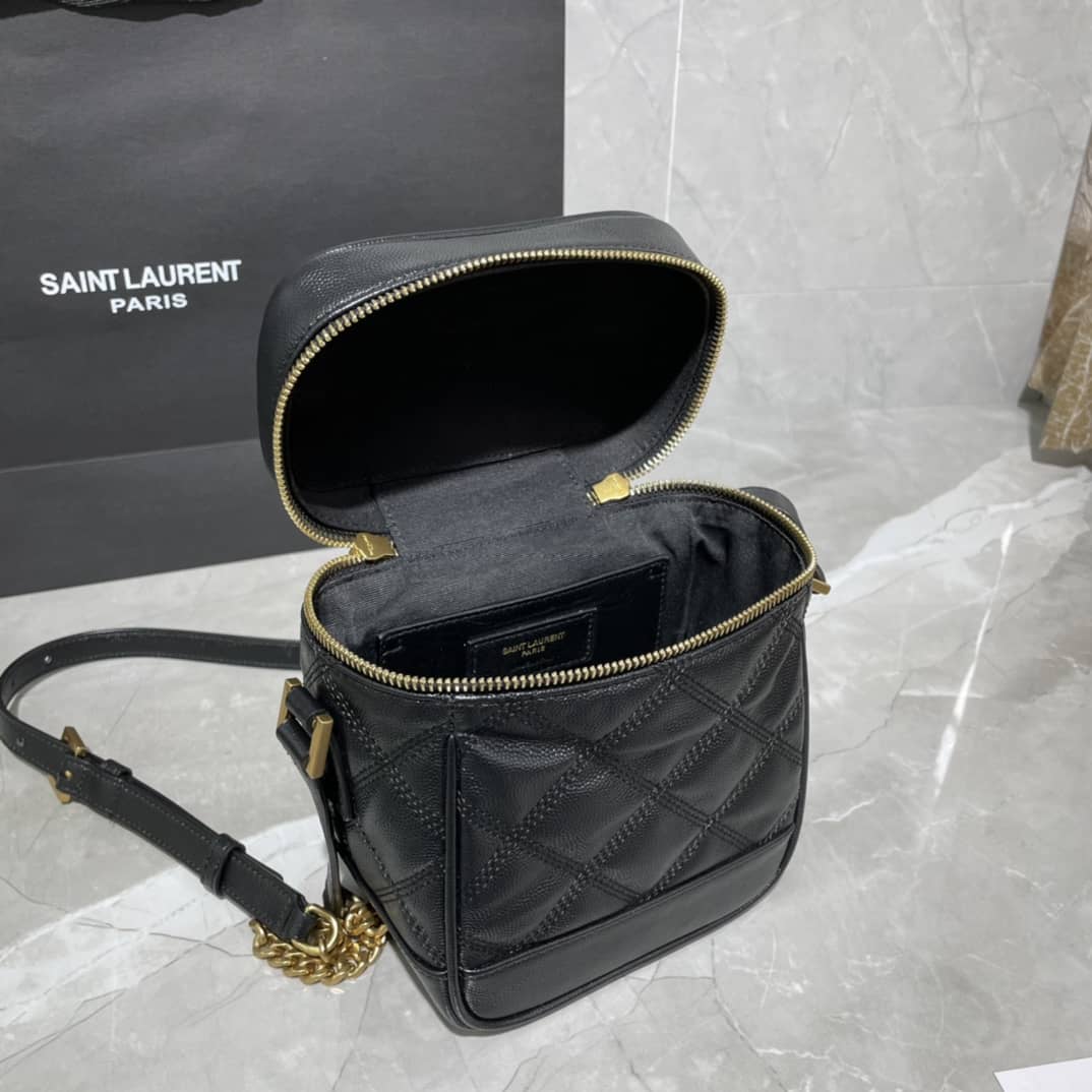 Y51 80s Carré-Quilted Vanity Replica Bag