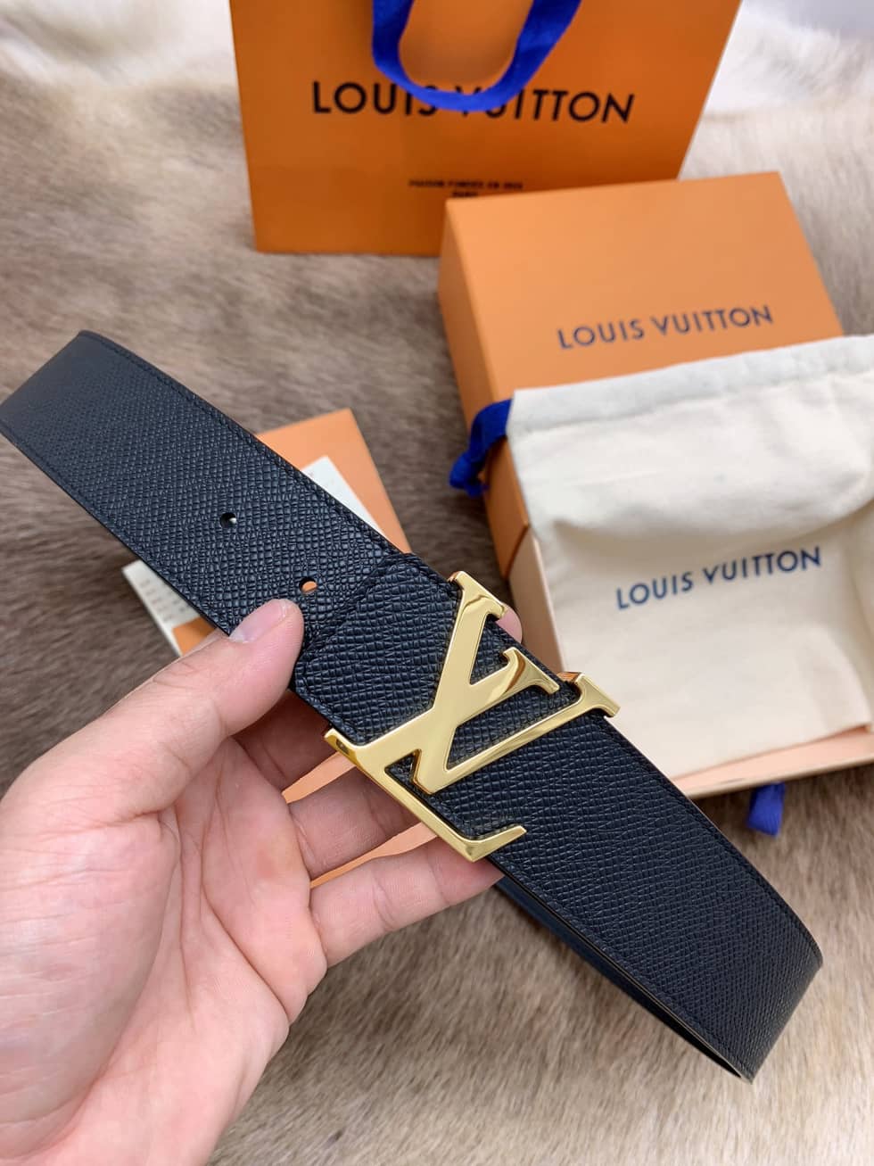 L0vis Vvtt0n Belt First Copy 40mm