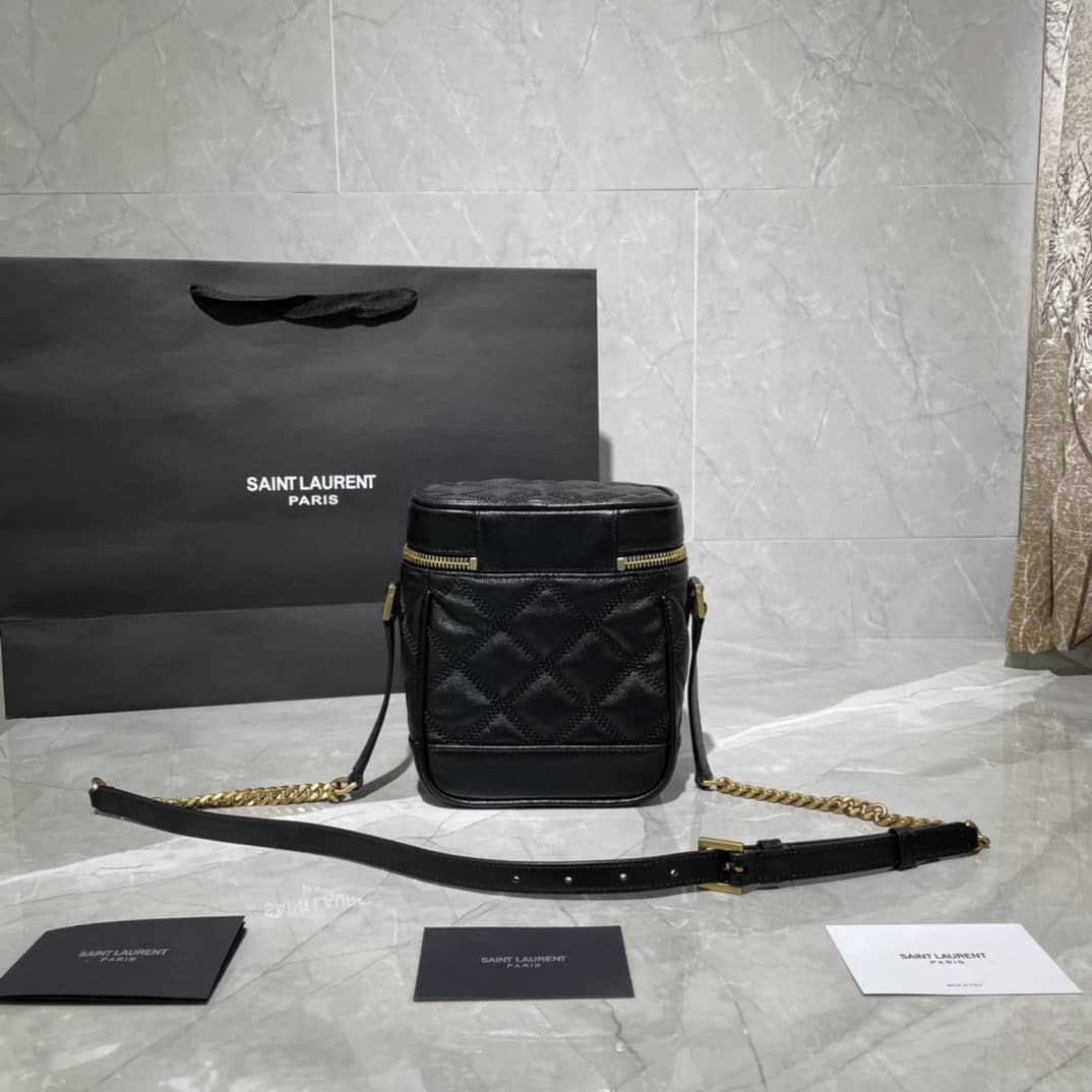 Y51 80s Carré-Quilted Vanity Replica Bag