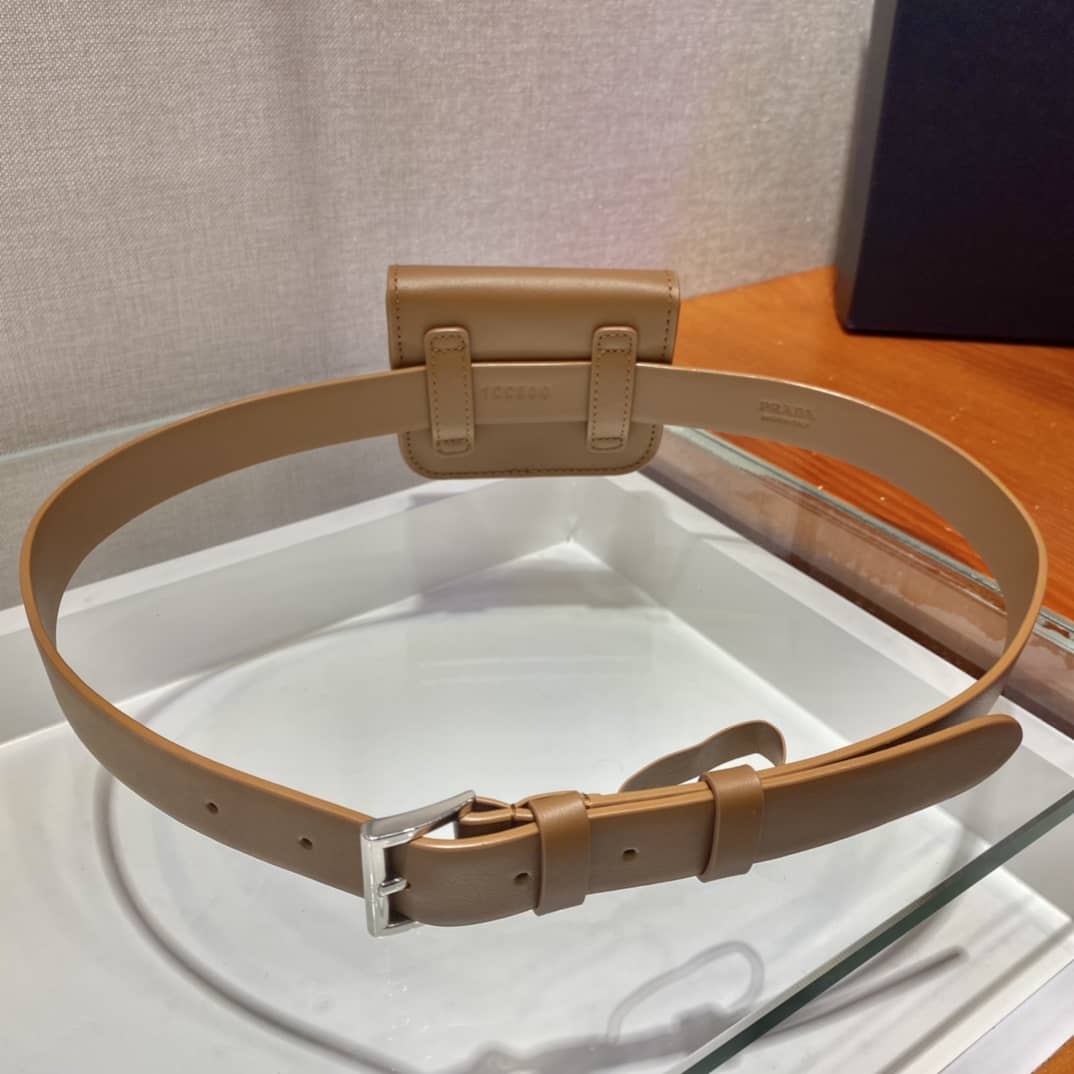 Pra*a Womens Leather Belt With Pouch