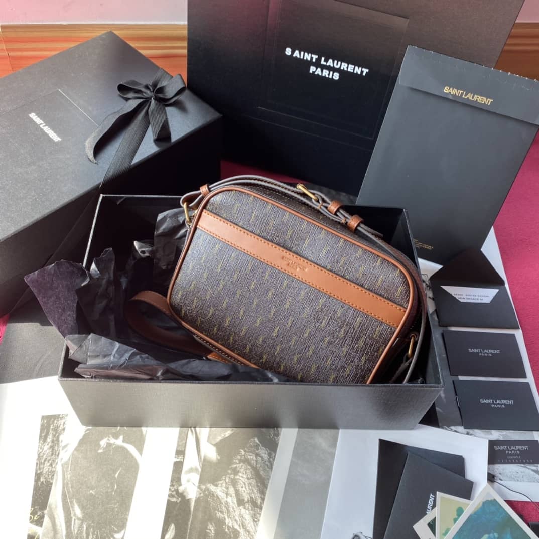 Y51 Replica Camera Bag