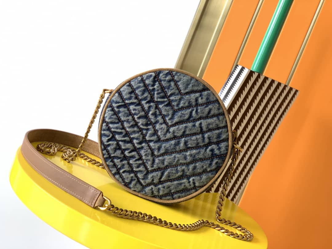 Sa1nt Lau*nt Y51 Vinyle Denim Quilted Round Bag