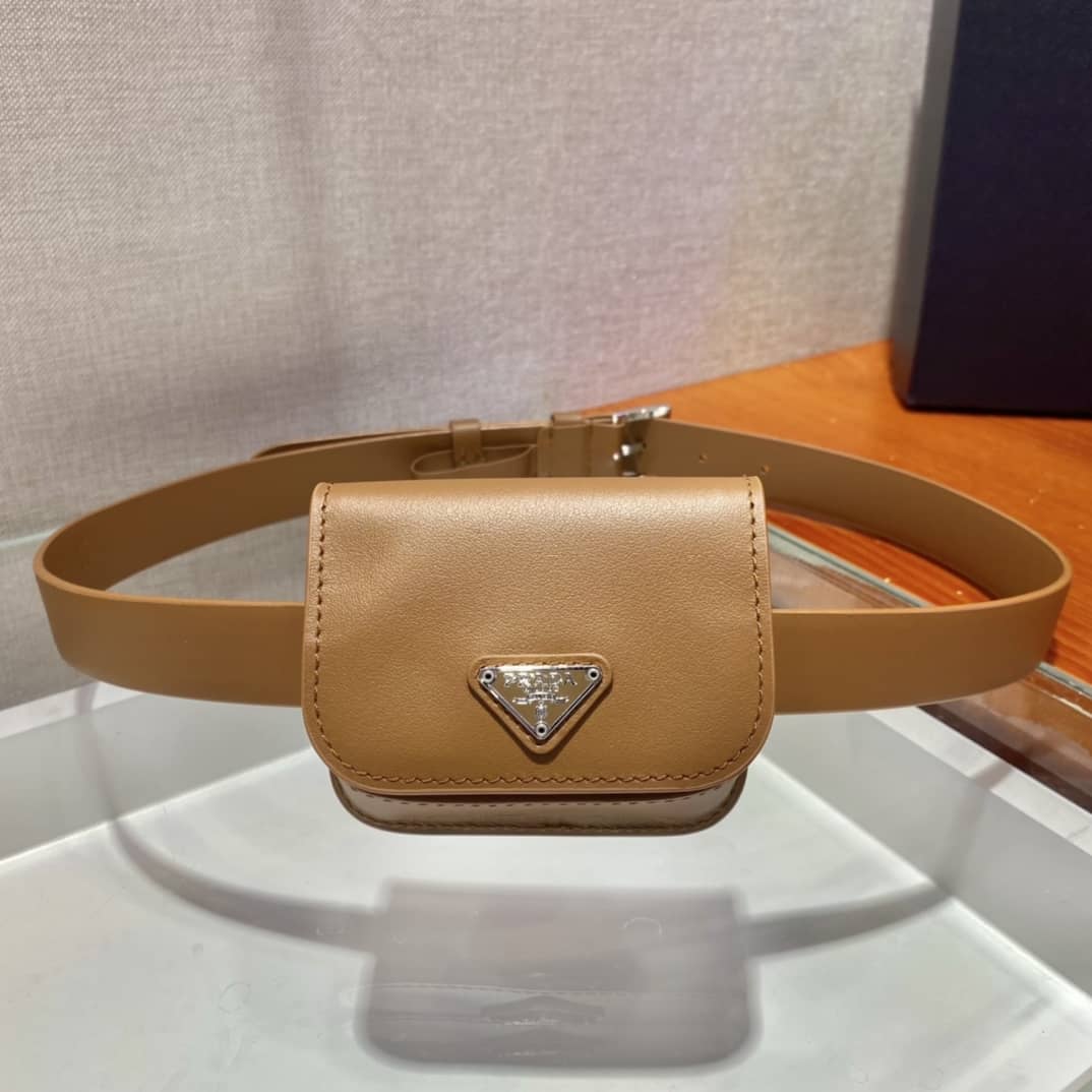 Pra*a Womens Leather Belt With Pouch