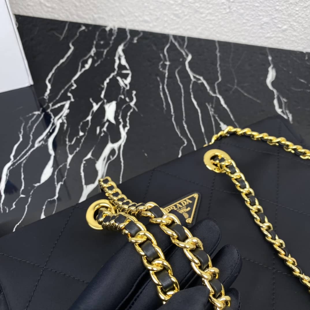 Replica Pra*as Leather Replica Tote