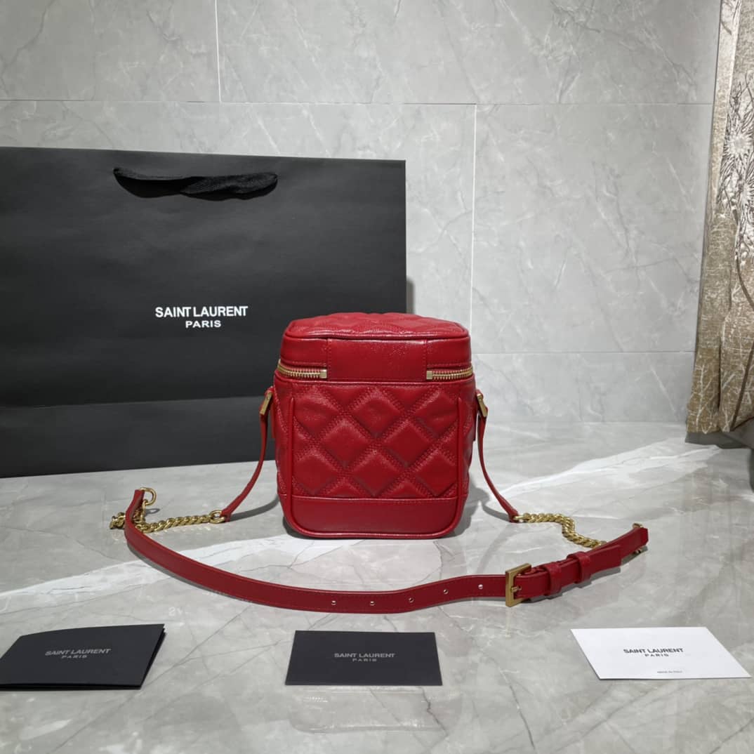 Y51 80s Carré-Quilted Vanity Replica Bag