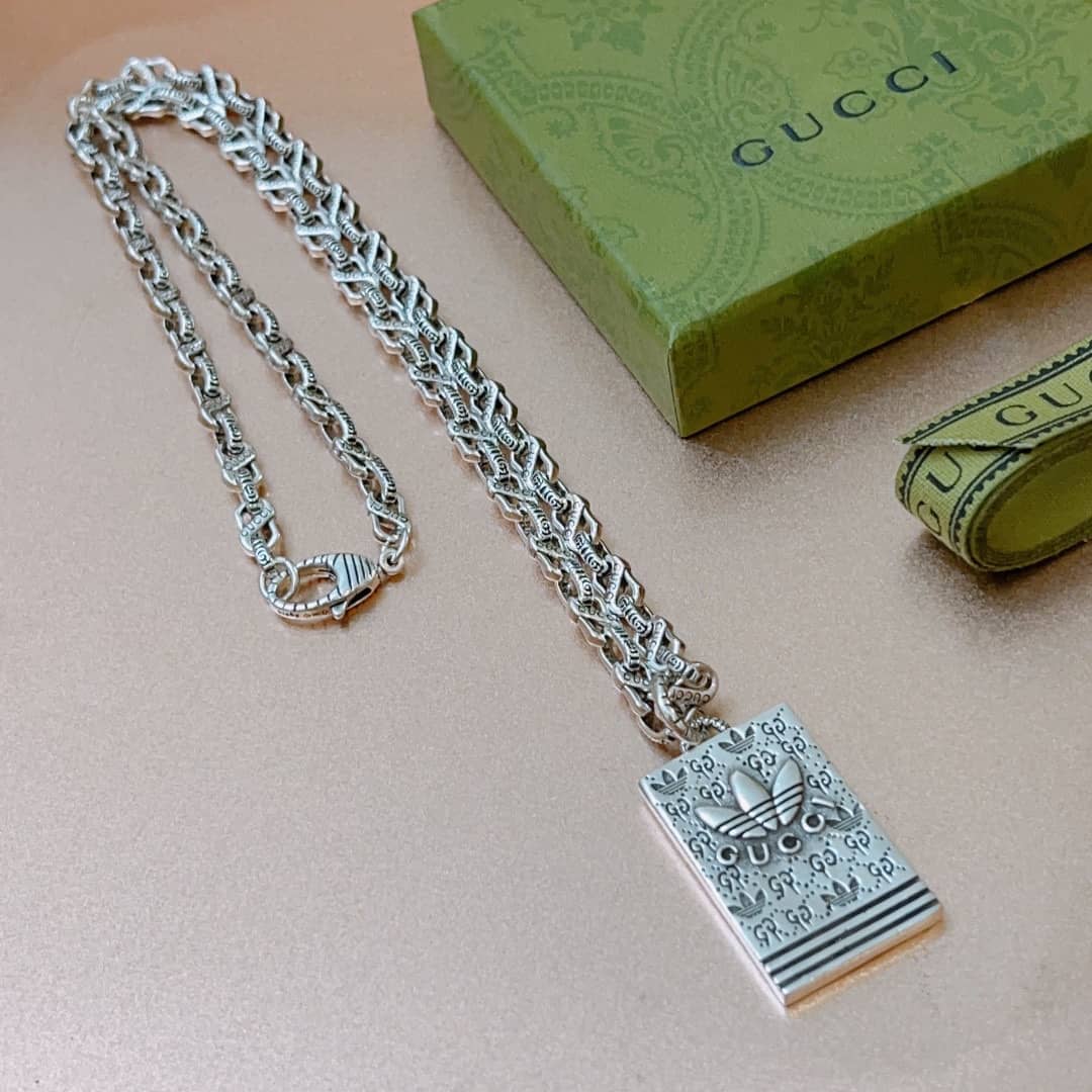 Fake Gvc*1 Logo Necklace