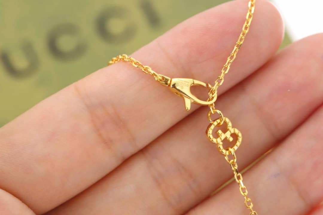 Gvc*1 Necklace First Copy