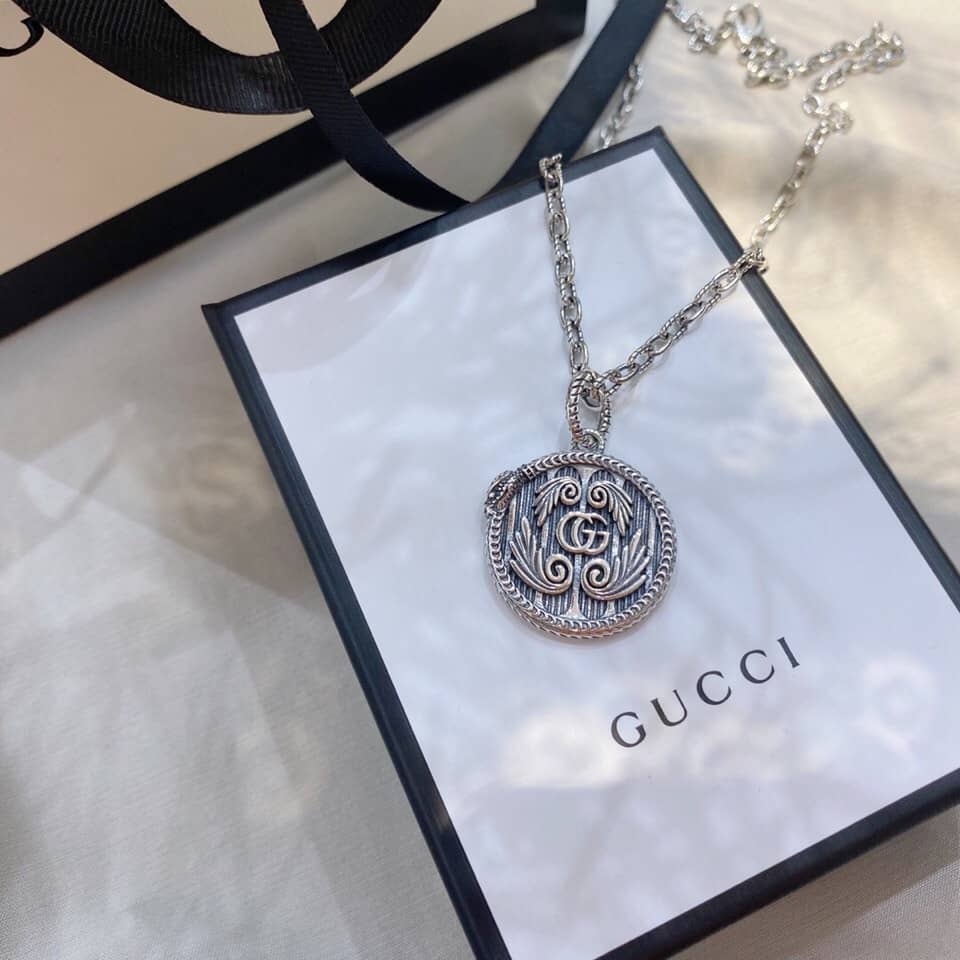 Knockoff Gvc*1 Logo Necklace