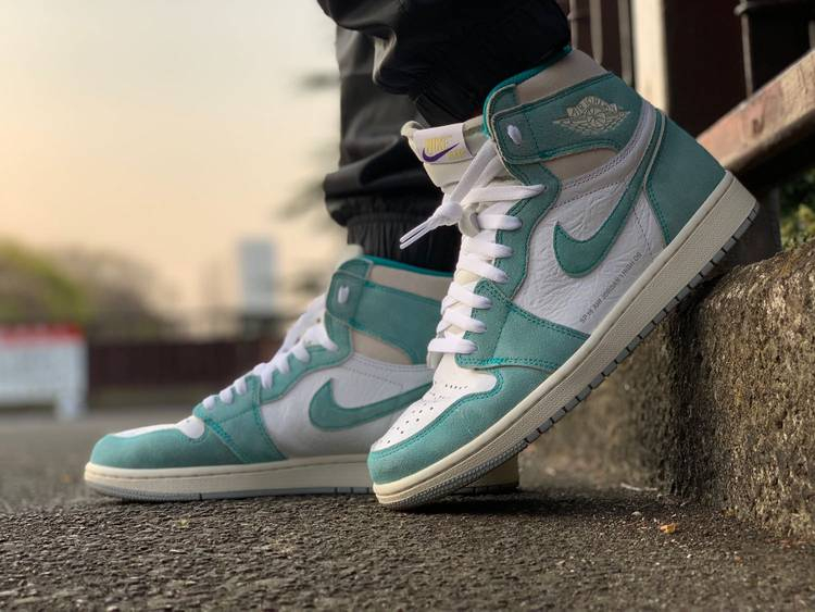Air Jordan 1 Retro High OG  Turbo Green  555088-311