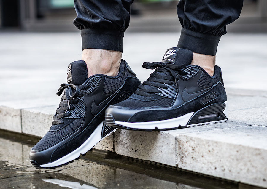 Air Max 90 Essential 537384-077