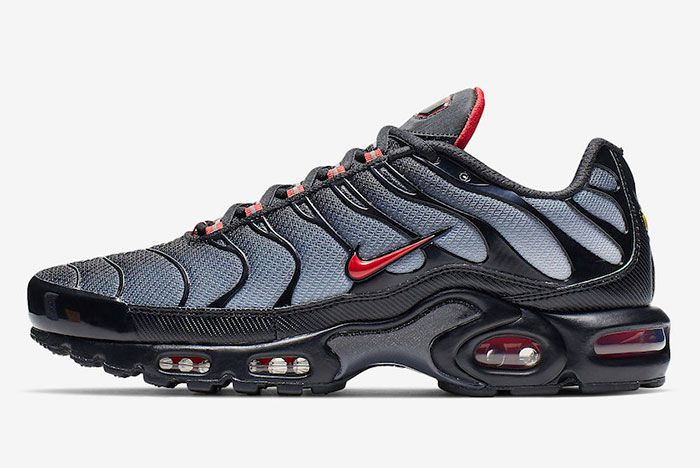 Air Max Plus  Black Gradient Red  CI2299-001