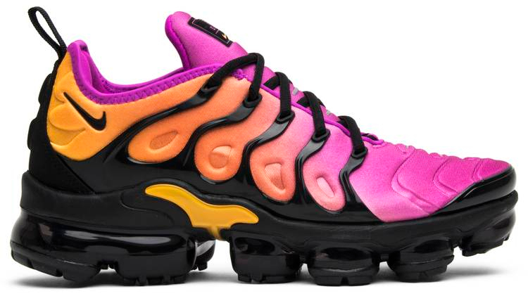 Wmns Air VaporMax Plus  Sherbet  AO4550-004