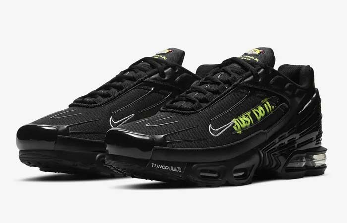 Air Max Plus 3  Just Do It  DJ6877-001