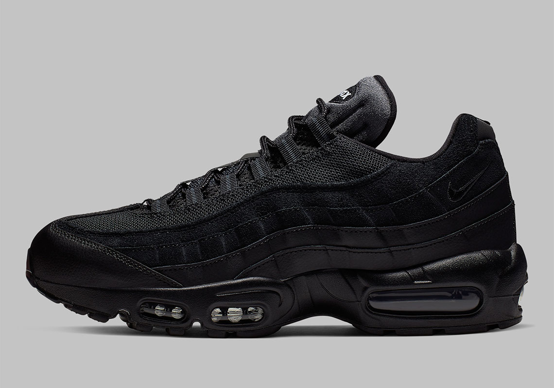 Air Max 95 Essential  Black  749766-009