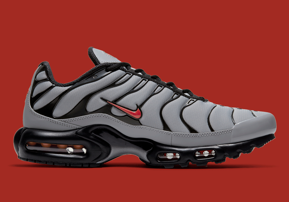 Air Max Plus  Wolf Grey  DC1935-002