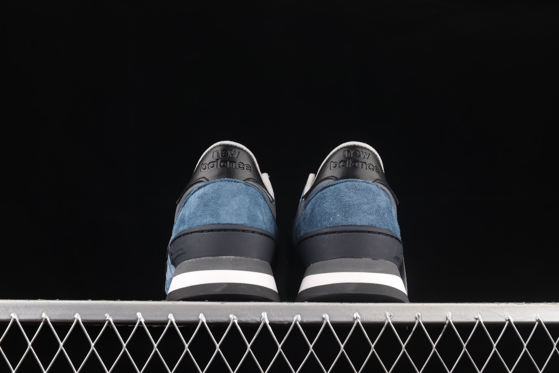 990v1 Made In USA  Blue Steel  M990DBL