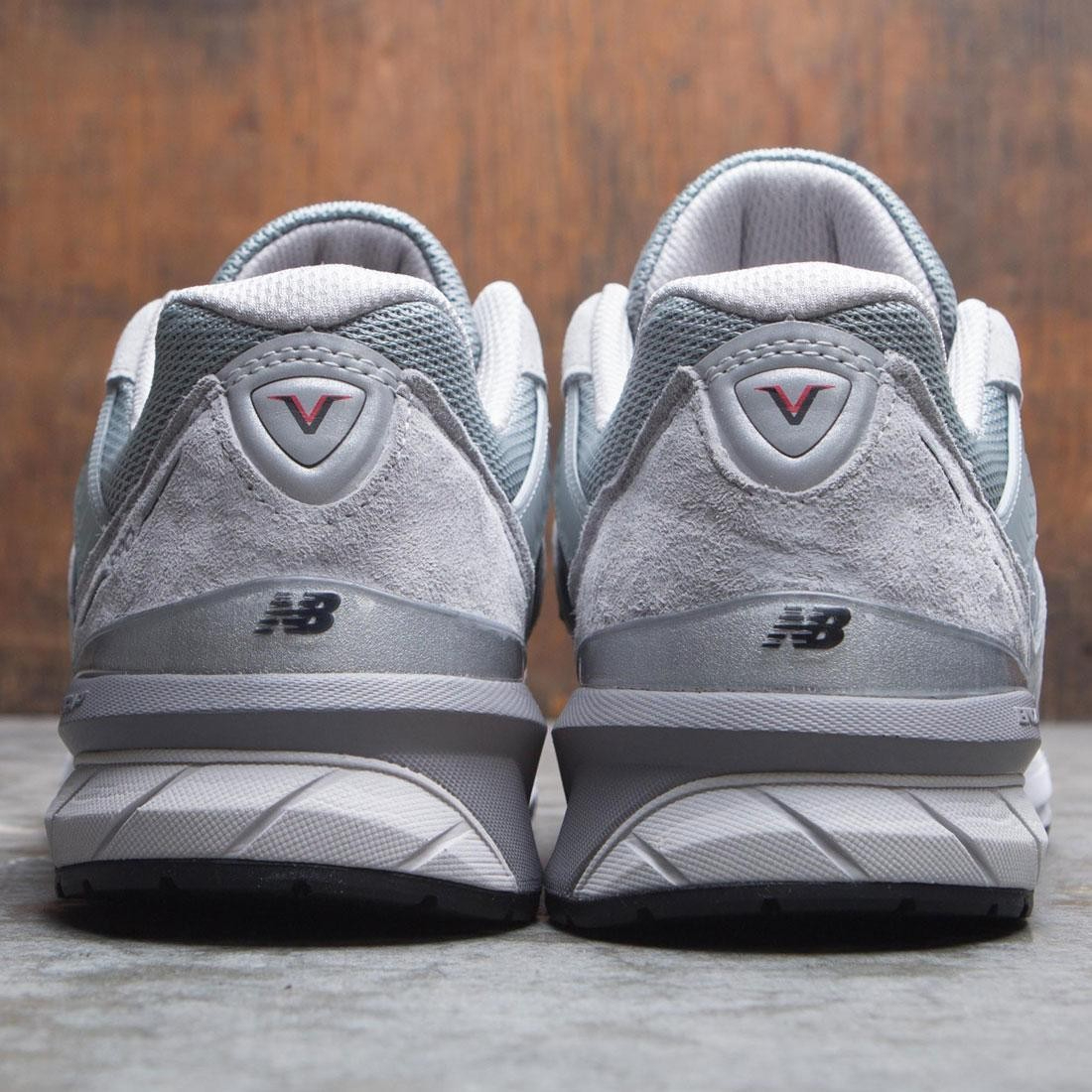 990  Grey White  M990GL52E