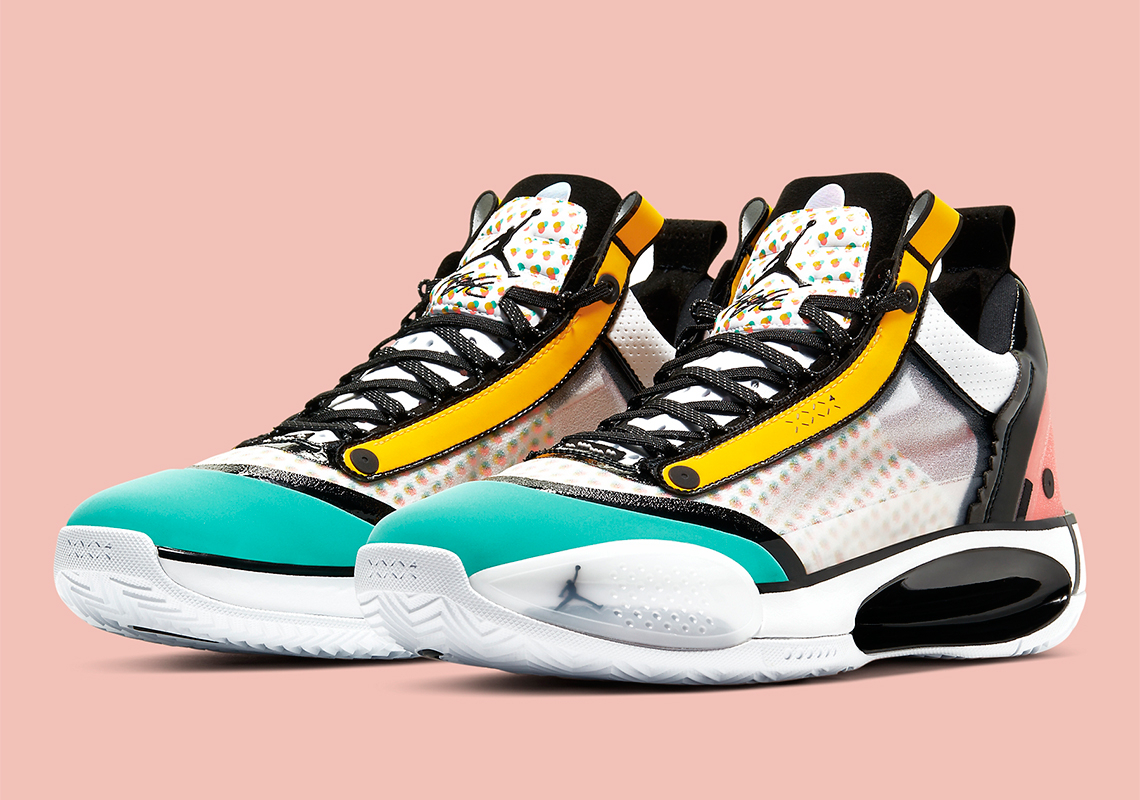 Jordan Reps 34 Low  Guo Ailun  CZ7748-100