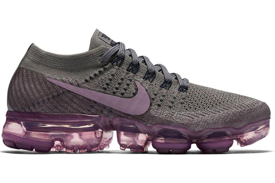 Wmns Air VaporMax  Tea Berry  899472-400