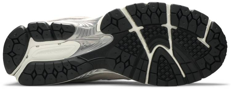 BAPE x 2002R  Apes Together Strong-Grey Camo M2002RBG