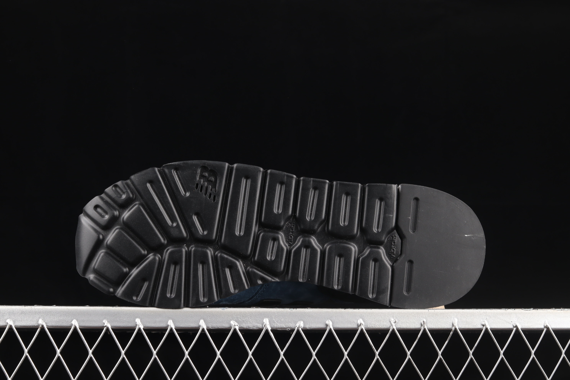 990v1 Made In USA  Blue Steel  M990DBL