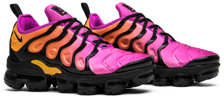 Wmns Air VaporMax Plus  Sherbet  AO4550-004