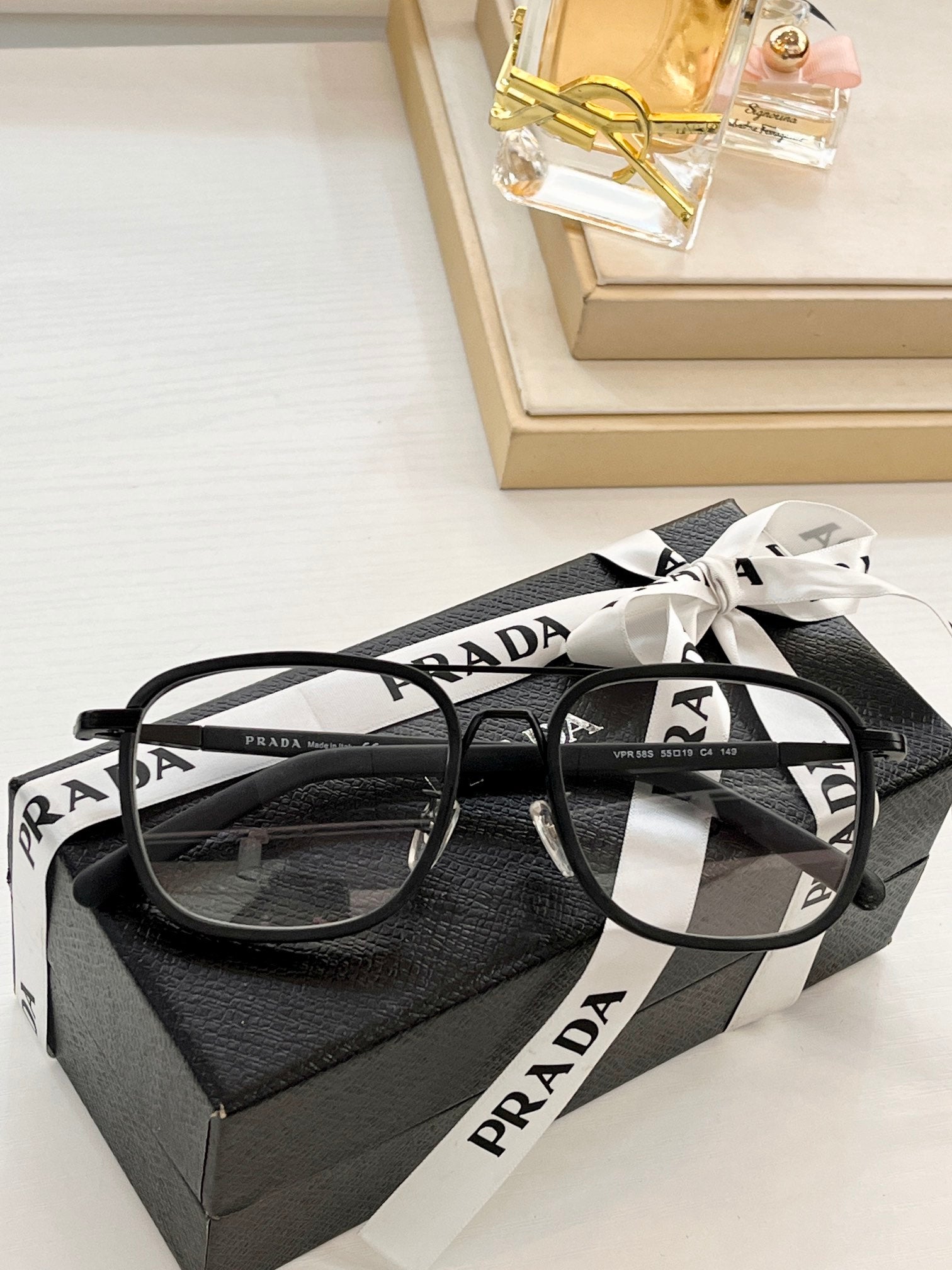 Pra*a Sunglasses