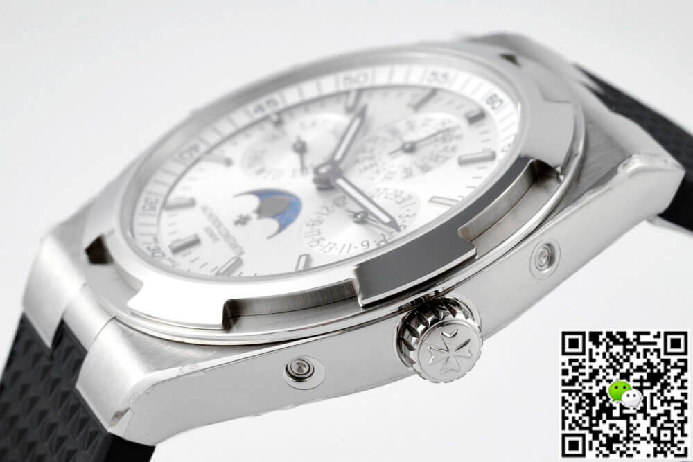 Replica Vacheron C0nstan1n Overseas 4300V 1:1 Best Edition 8F Factory V2 Silvery White Dial
