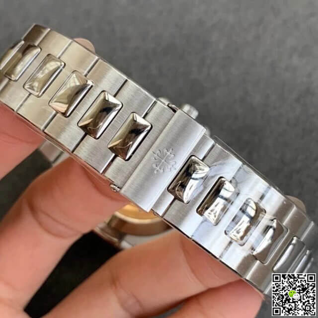 Replica Pat*k Phi1i*pe Nautilus 5726/1A-001 1:1 Best Edition GR Factory Dark Grey Dial