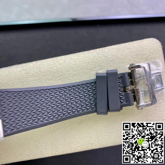 Replica Vacheron C0nstan1n Overseas 4500V 1:1 Best Edition 8F Factory Black Strap