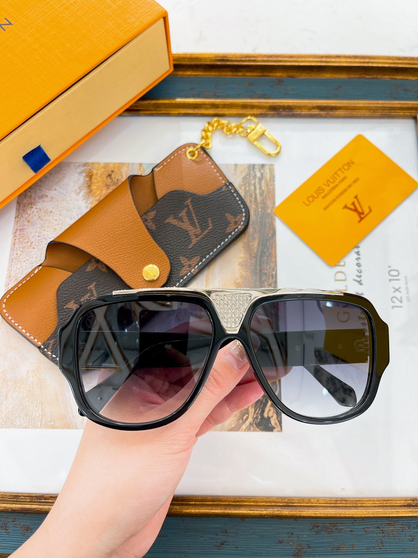 L0vis Vvtt0n Sunglasses