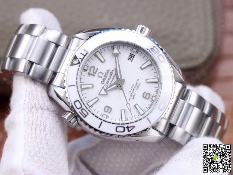 Replica 0me*ga Seamaster 215.30.40.20.04.001 Planet Ocean 600M 1:1 Best Edition VS Factory White Dial Swiss ETA8800