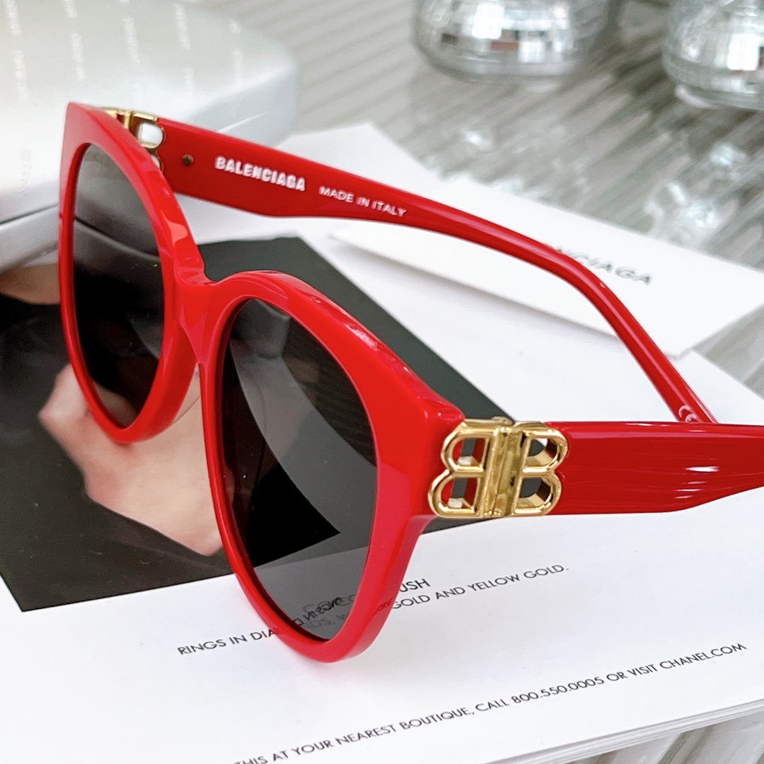 Ba1en*iaga Sunglasses Dupe