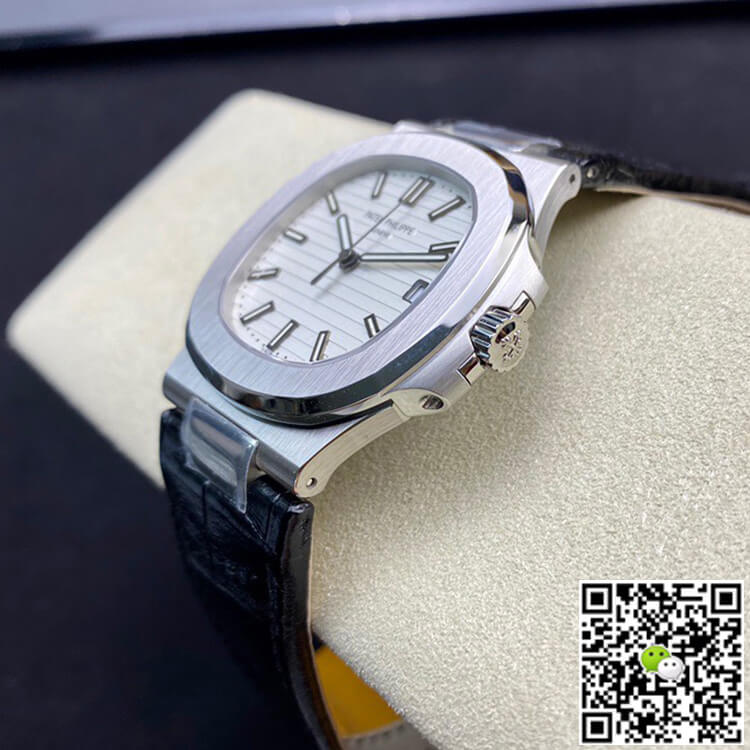Replica Pat*k Phi1i*pe Nautilus 5711 1:1 Best Edition 3K Factory White Dial Cowhide Strap