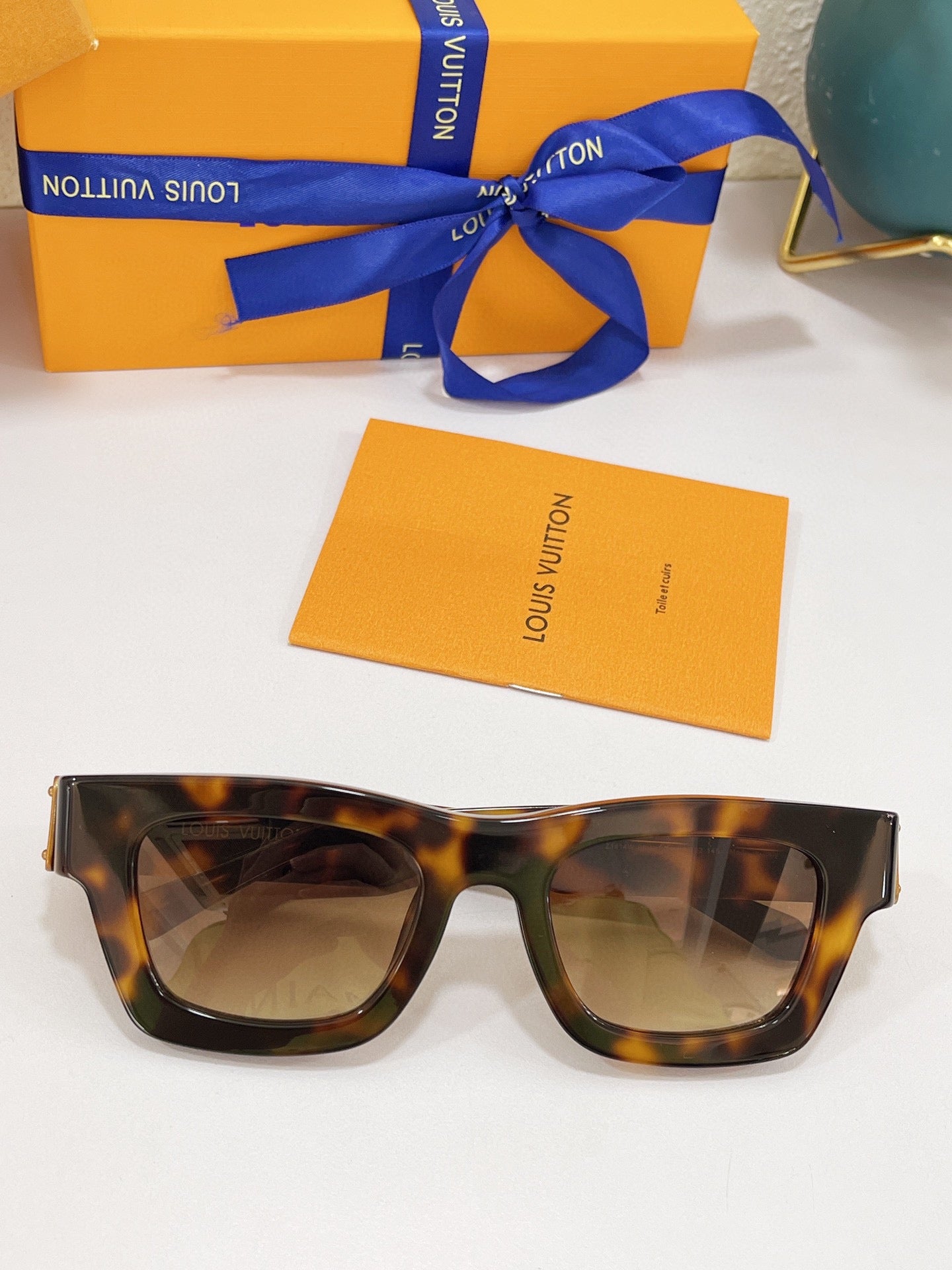 LV Sunglasses Dupe