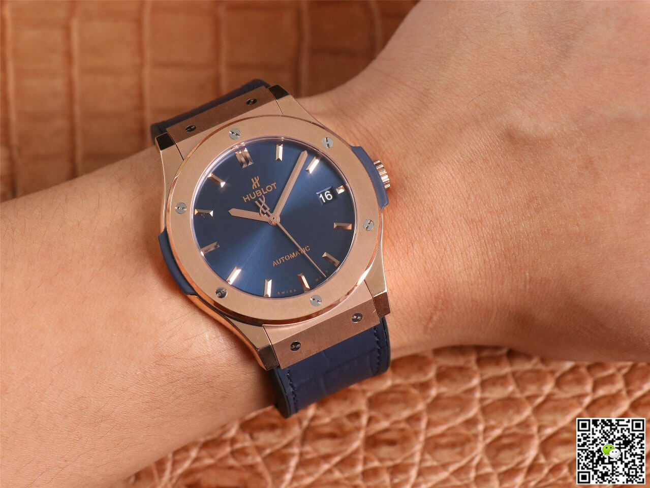 Replica Hublot Classic Fusion 511.OX.7180.LR 1:1 Best Edition WWF Factory Rose Gold