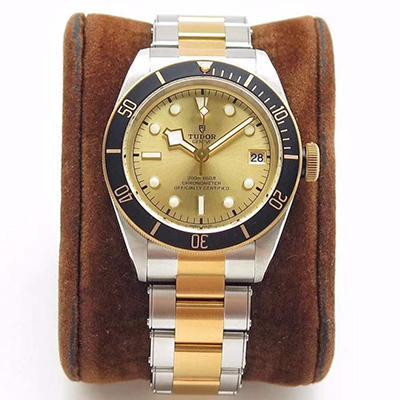 TUDOR Replica Heritage Black Bay M79733N-0004 ZF Factory 1:1 Best Edition Swiss ETA2824-2 S*perlumed Dome-shaped Yellow Gold Dial