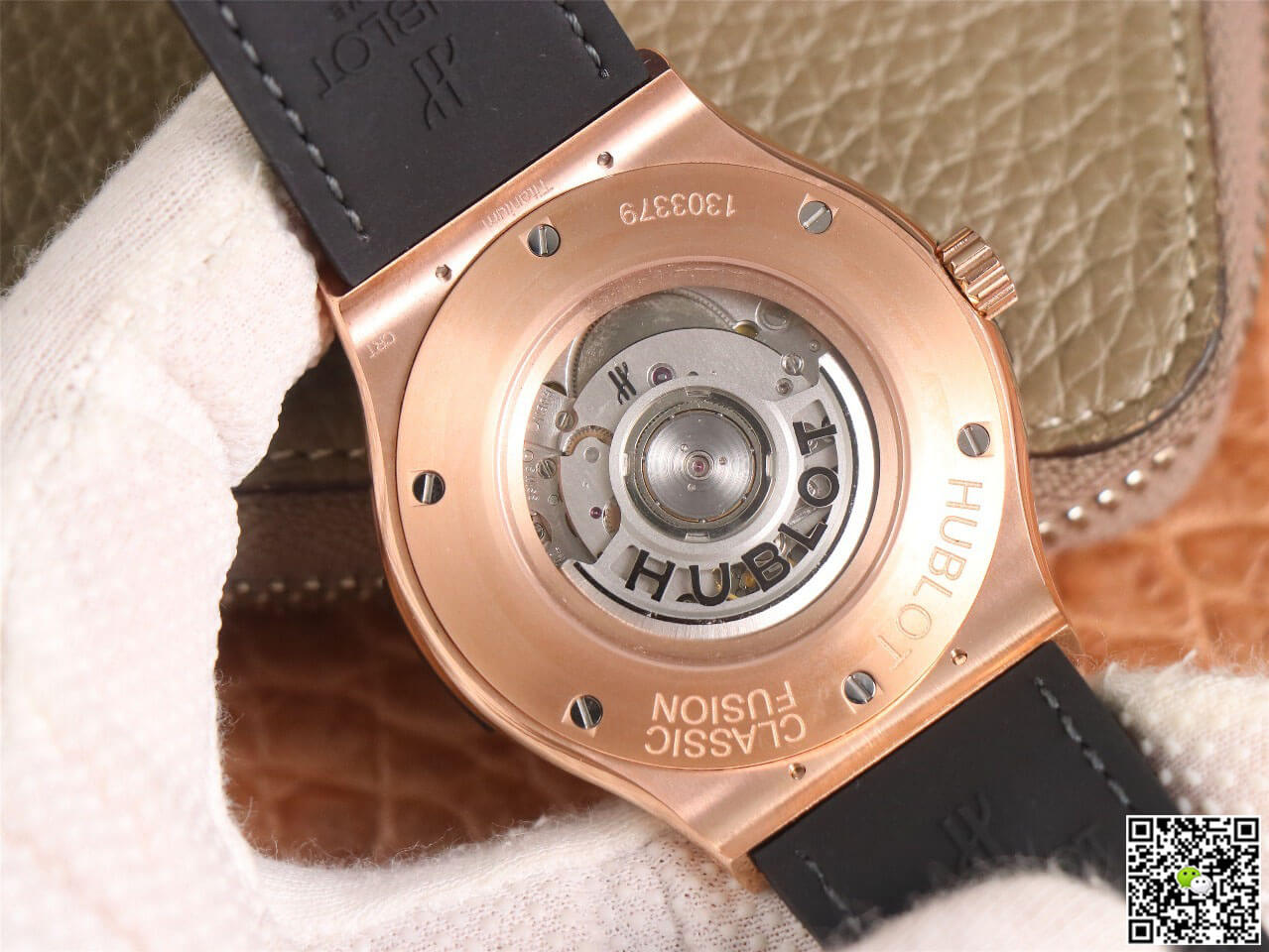 Replica Hublot Classic Fusion 511.OX.1181.LR 1:1 Best Edition WWF Factory Rose Gold Black Dial