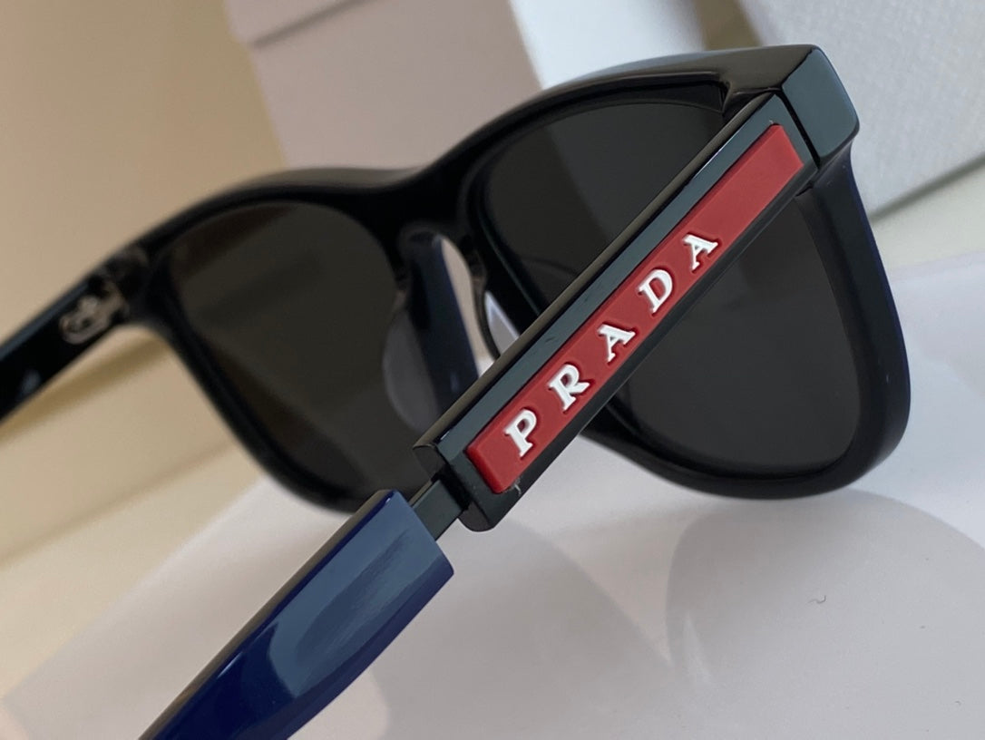 Pra*a Sunglasses