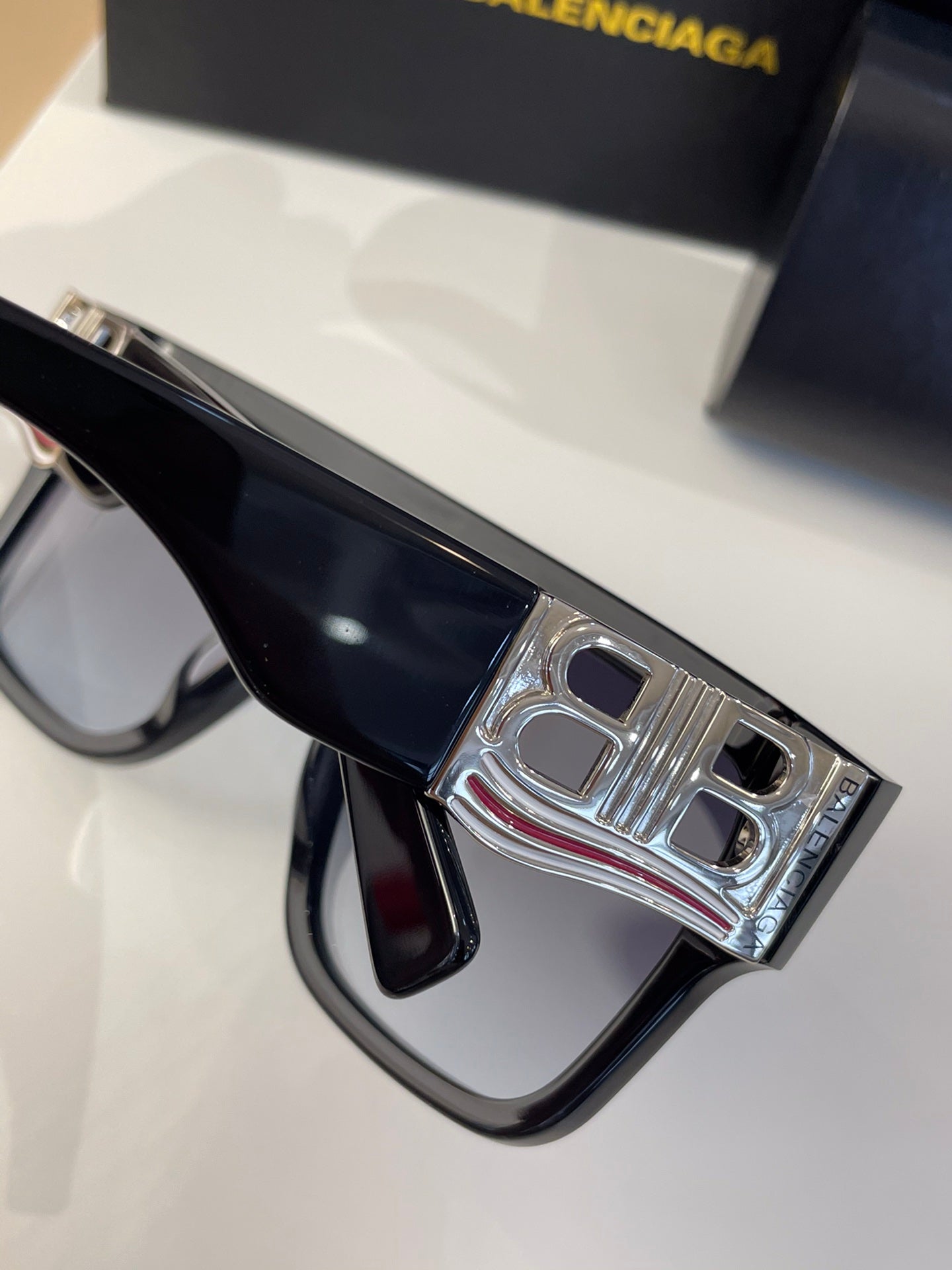 Ba1en*iaga Sunglasses