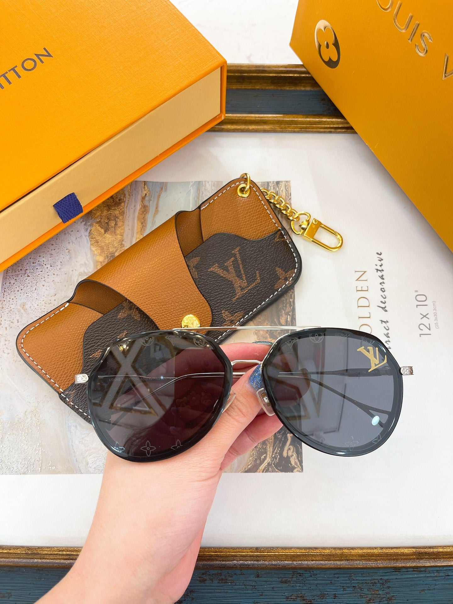 L0vis Vvtt0n Sunglasses