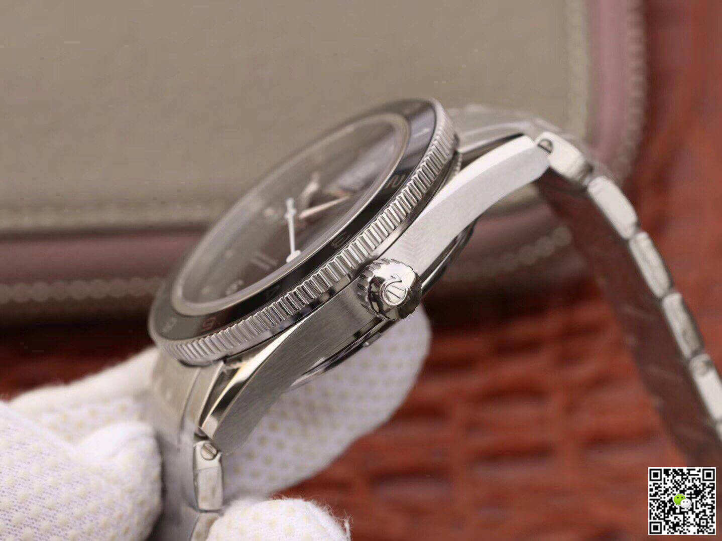 Replica 0me*ga Seamaster Planet Ocean 233.30.41.21.01.001 VS Factory 1:1 Best Edition Swiss ETA2824 Black Dial With S*perlume